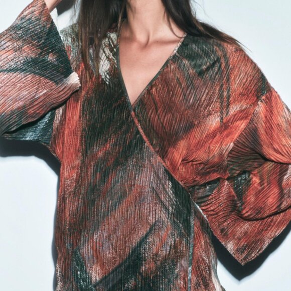 NWT Zara V-Neck Printed Pleated Self Tie Kimono Top Sz: Small - Picture 2 of 8